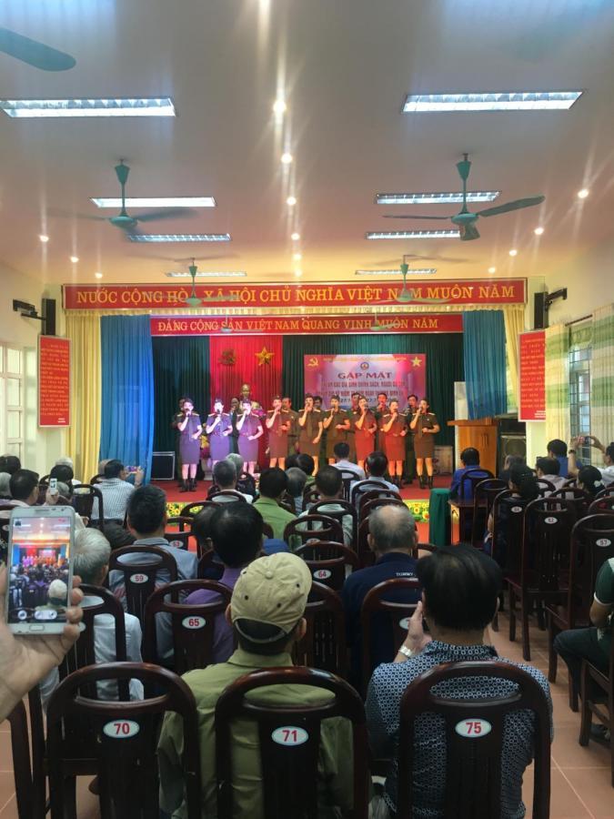 Trung Du Hotel Vinh Yen Bagian luar foto