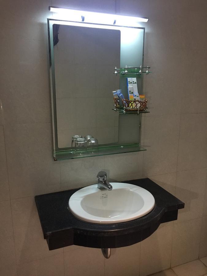 Trung Du Hotel Vinh Yen Bagian luar foto